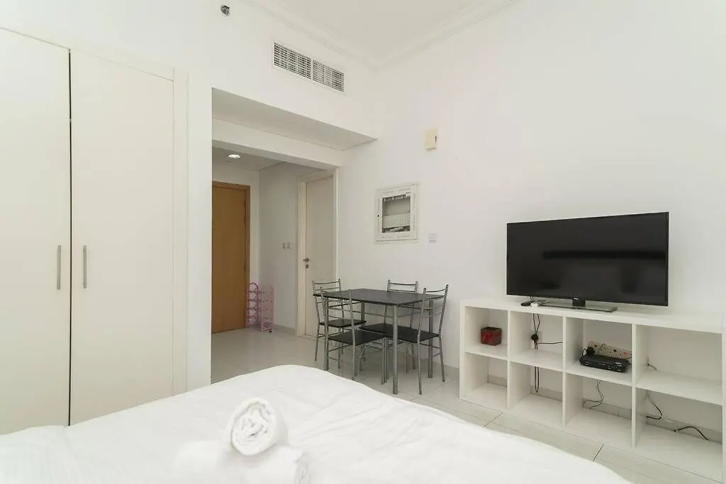 Stonetree - Elegant Studio In Business Bay Dubai